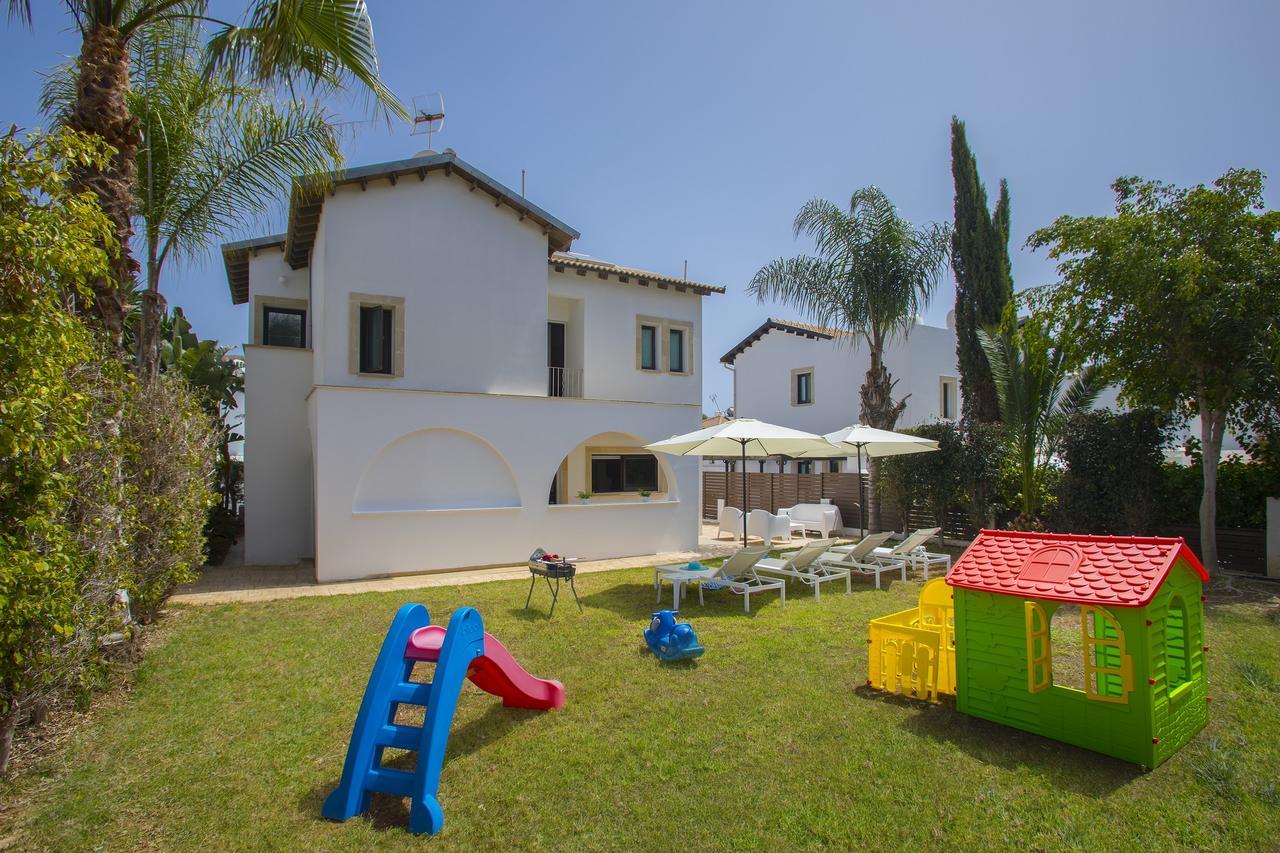 Konnos Blue Villa