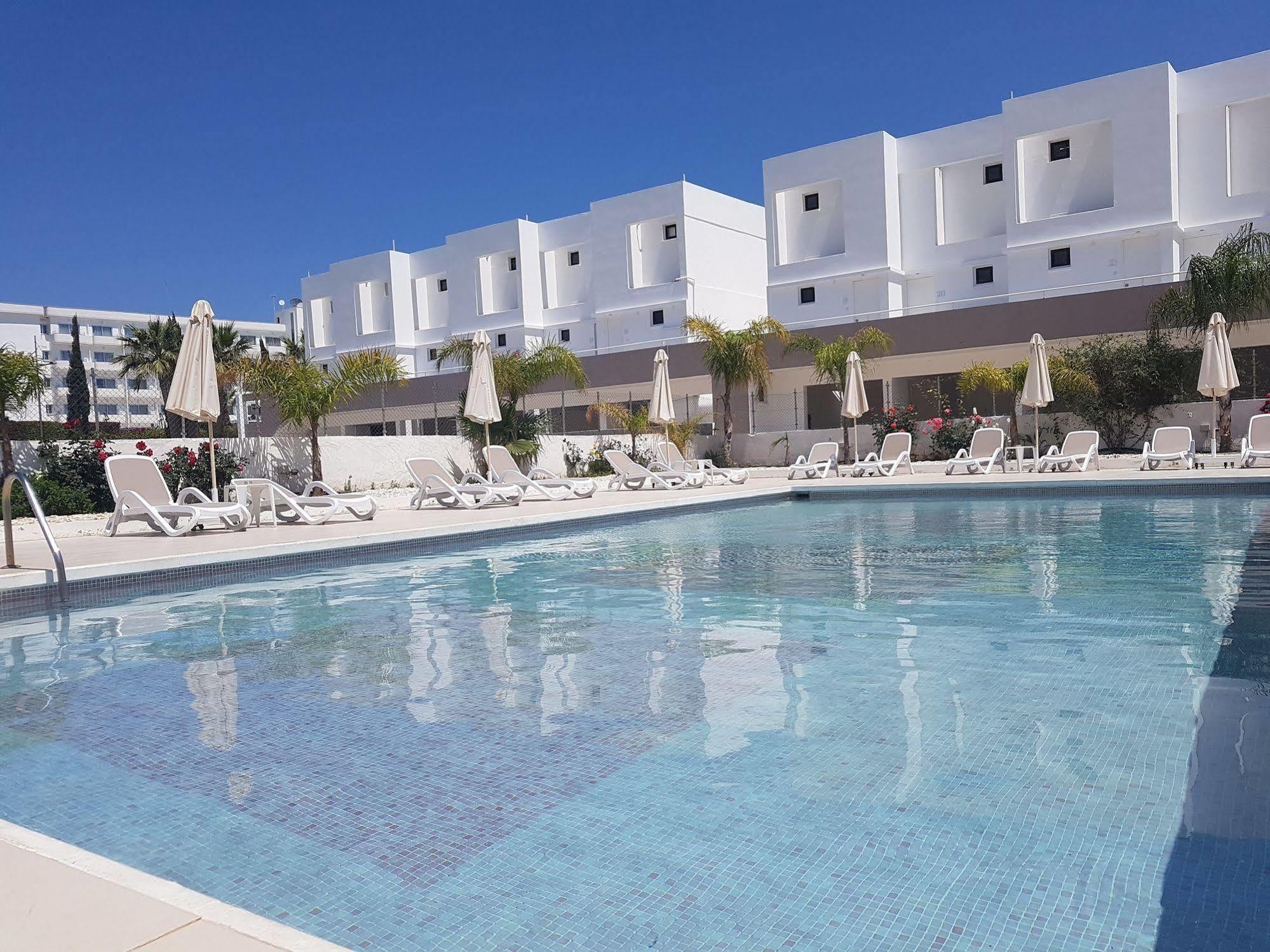 L'eros Agia Napa