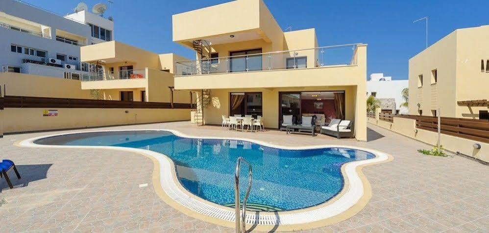 Maris Grand Waterpark Protaras