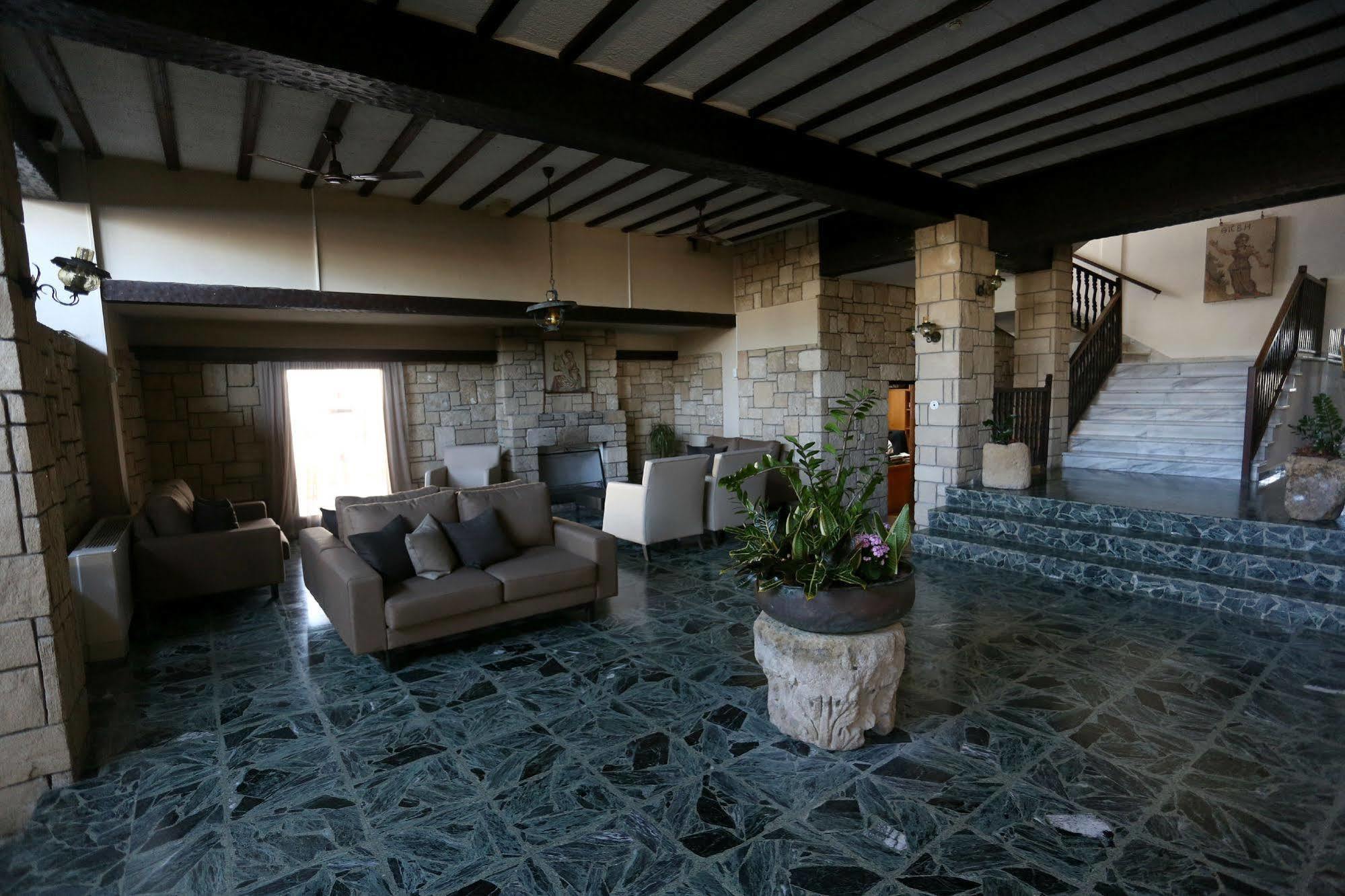 Hotel Dionysos