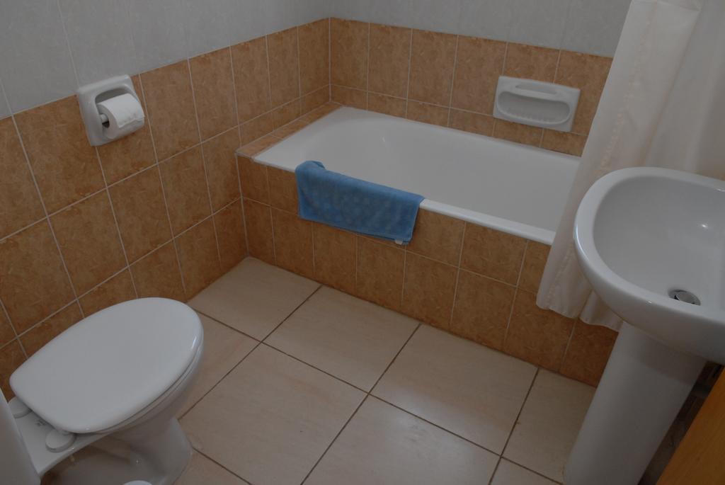Aparthotel Maistros 2*