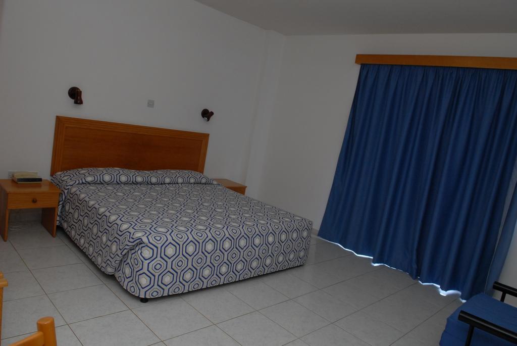 Maistros Aparthotel Protaras
