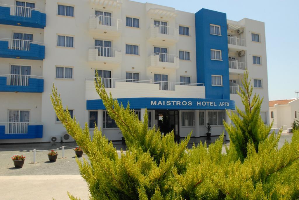 Aparthotel Maistros