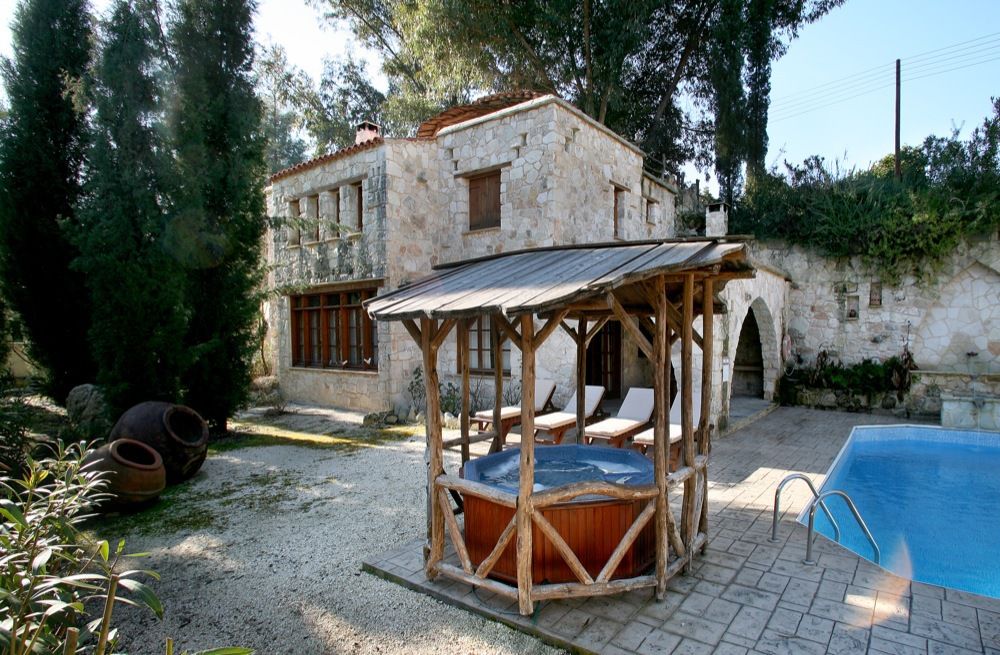 Z & X Holiday Villas 4*