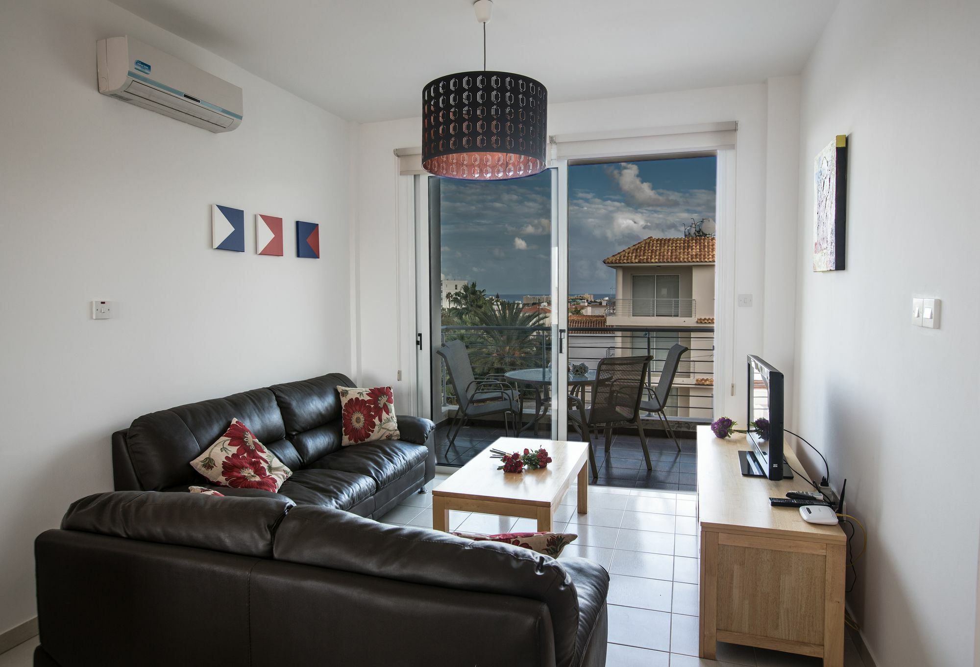 Palm Apartment