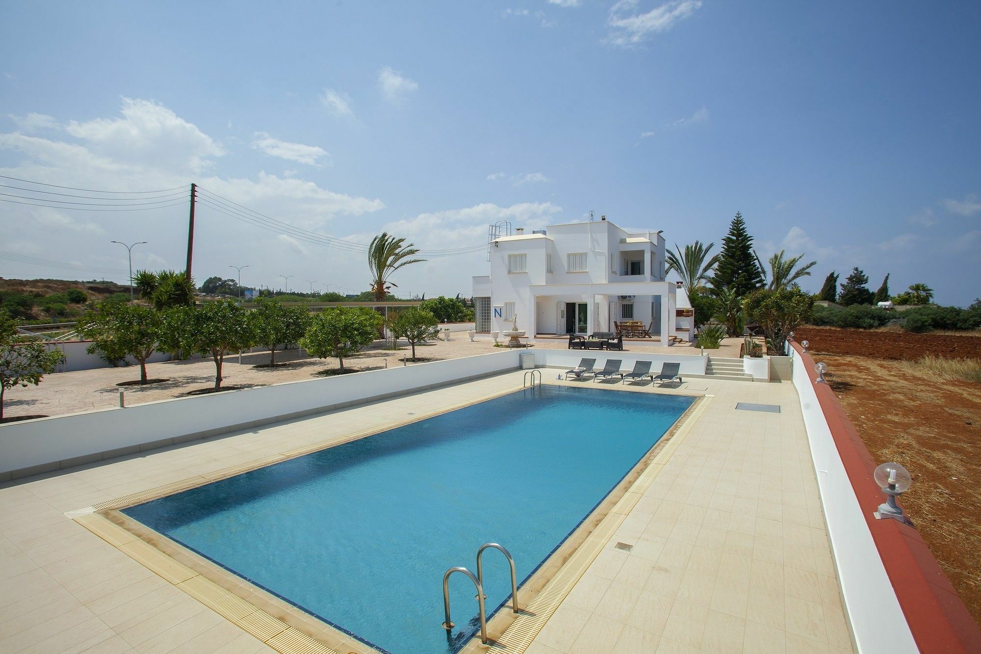 Views Pram1 Villa *