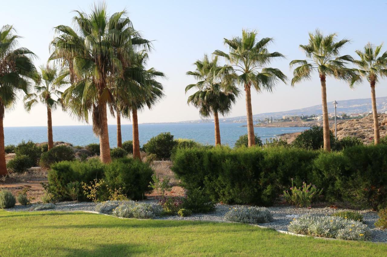 Yulya By Taimoura * Paphos