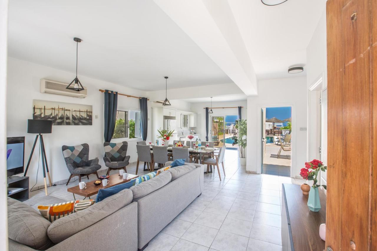 Villa Jason