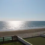 Panorama Beach House, 5 Meters To The Sea