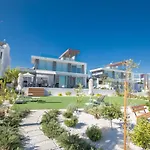 Villa Naya