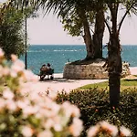 The Salnik Beach Apartment