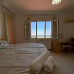 4 Bedroom Deluxe Villa With Mountain And Sea View