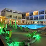 Nelia Gardens