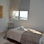 Eden Heights - Chlorakas Paphos - Sea View Luxury 2 Bed Apt By Yiota