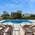 Bungalow Summerside By Ezoria Villas