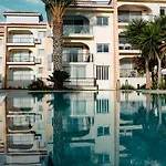 Fantastic 4 Cyprus First Line Beachfront