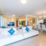 Royal Beach Villa