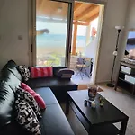 Mattis Seafront Beachhouse