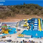 Narcissos Waterpark Resort