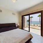Fabulous Beach Front House With Pool