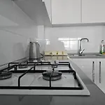 1-Bedroom Poolside Cornelius Apartment In Caesar Resort