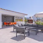 Aretousa Ena By Prestige Bookings