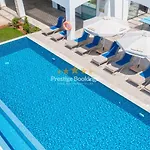 Aretousa Ena By Prestige Bookings