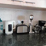 Deja Blue Apartment Kyklades Bc7 - Workspace, Pool, Gym, Nearby Beach