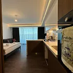 Grand Sapphire Luxury Residence By Myguest Cyprus