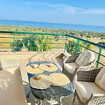 Lightness Suites By The Sea