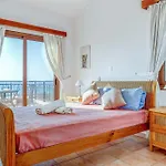 Argaka Beach Villa