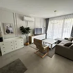 Caesar Cliff Holiday Apartments
