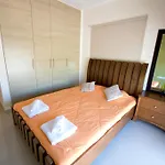 Hara Nissi Beach Villas