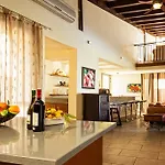Nasia Villa
