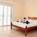 Villa Daryah Sirina Bay