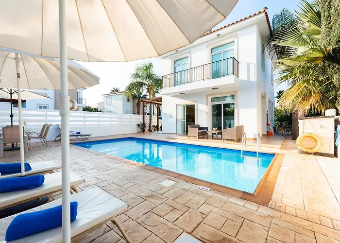 Villa Palm Breeze By Ezoria Villas