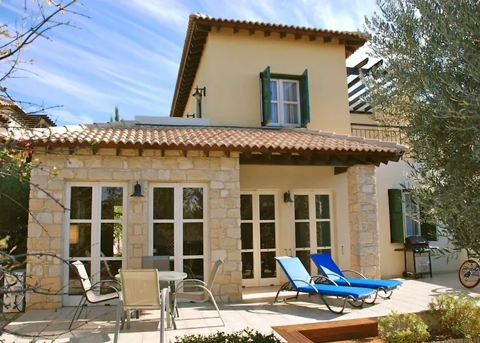 Villa Nefeli - Charming Townhouse In The Heart Of Aphrodite Hills Resort