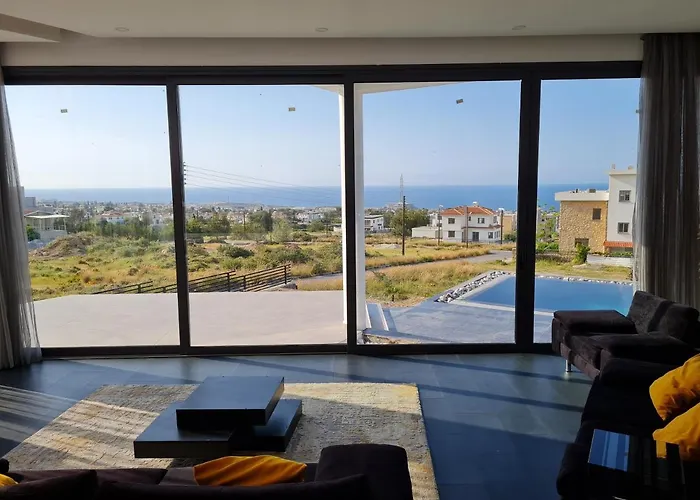 Superior Villa Between The Mountain And The Sea 4+1