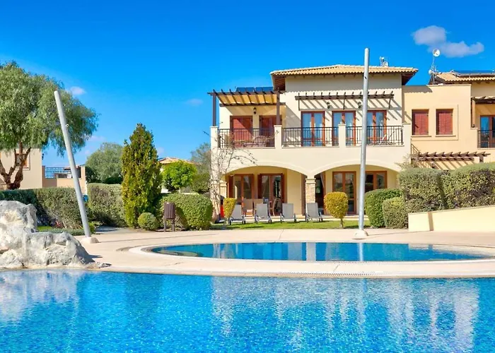 Pool Side Ground Floor Apartment Bf02 - Theseus Village, Aphrodite Hills Resort