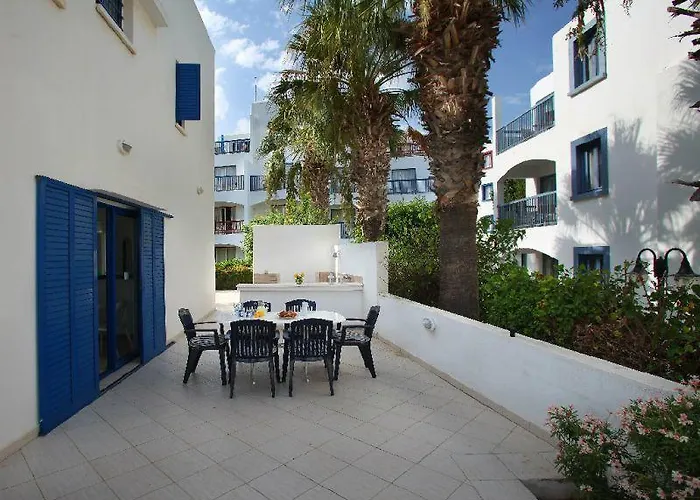Villa Julie