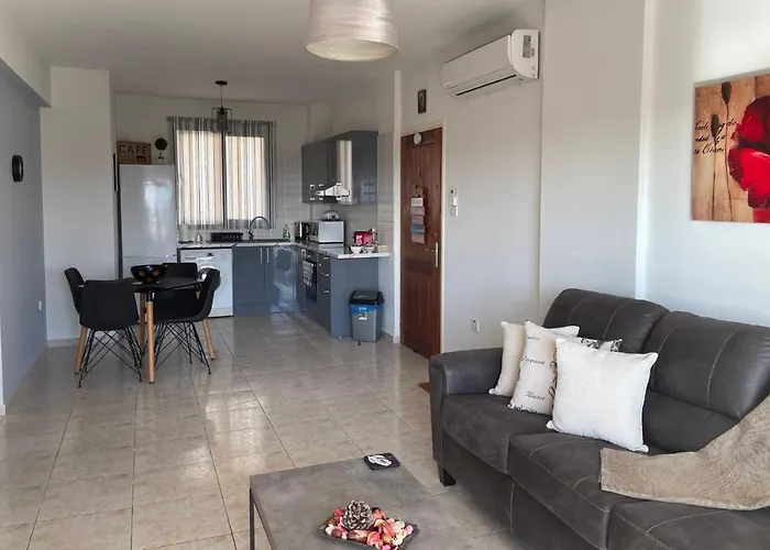 Eden Heights - Chlorakas Paphos - Sea View Luxury 2 Bed Apt By Yiota