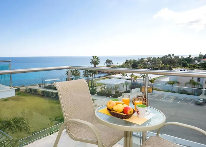 Laila - Coralli Beachfront Apartment