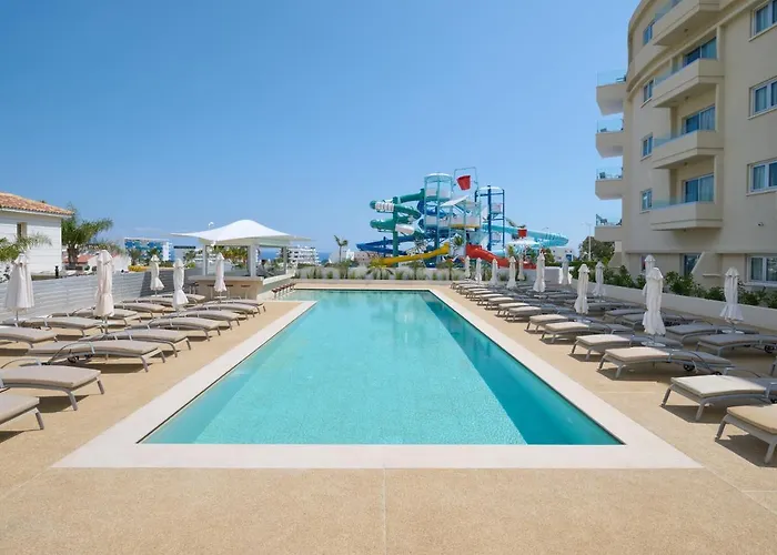 Sunrise Oasis Hotel & Waterpark