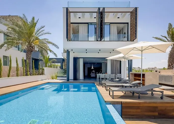 Sunrise Beachfront Villas - Villa 1