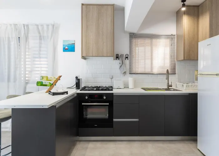 Kapparis Flat 22