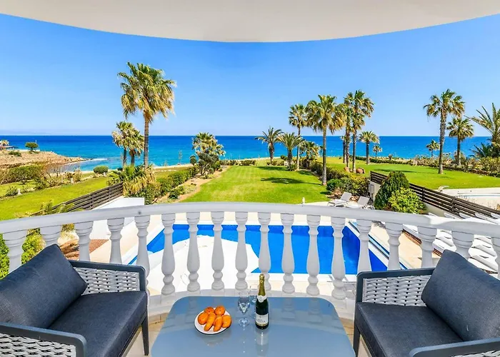 Royal Beach Villa