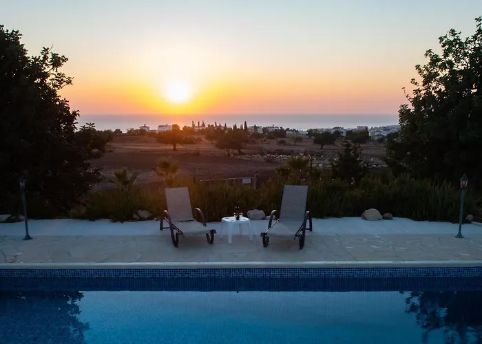 Adonis Villa