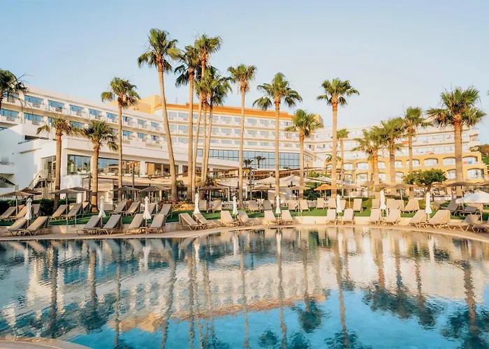 St George Beach Hotel & Spa Resort (Adults Only)