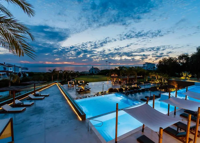 Cavo Zoe Seaside Hotel