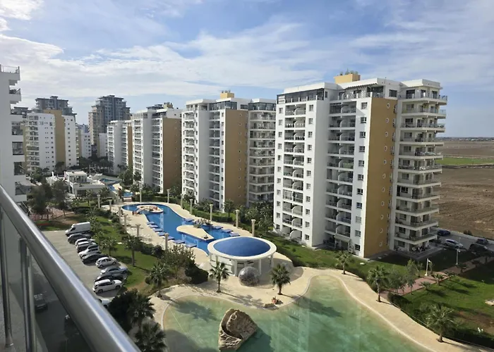 1-Bedroom Poolside Cornelius Apartment In Caesar Resort